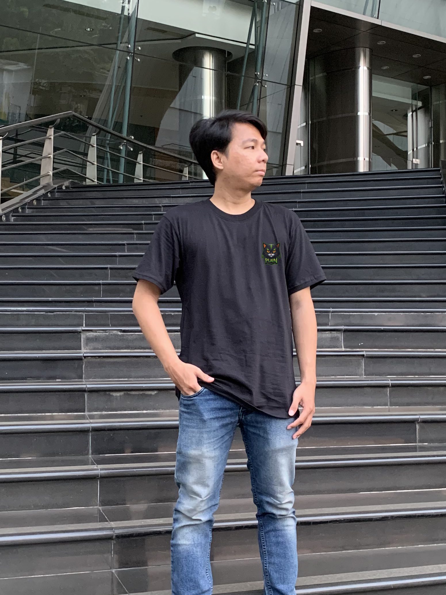 t-shirt casual, fashion simple, kaos timeless, kaos trendi