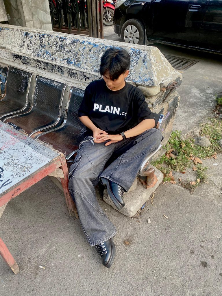 kaos desain kreatif, kaos minimalis, brand fashion indo, kaos harian